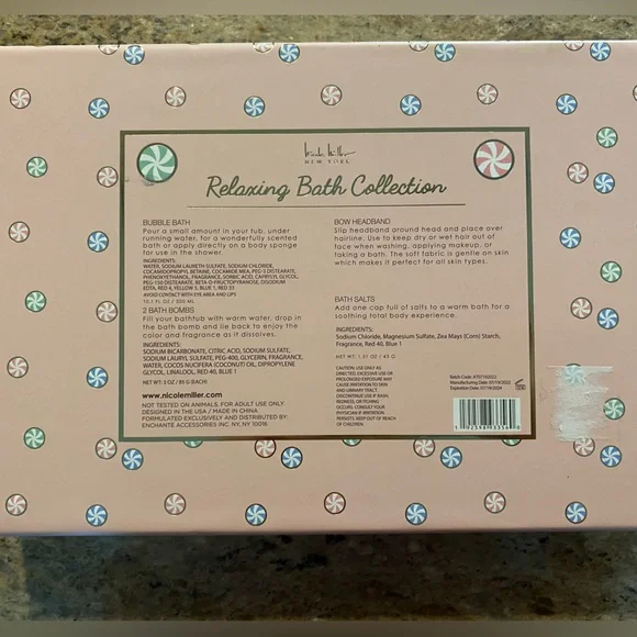 Nicole Miller Relaxing Bath Collection - Picture 2 of 2